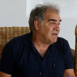 Έλληνας ηθοποιός αποκαλύπτει    "χρωστάω 300.000 ευρώ!!"