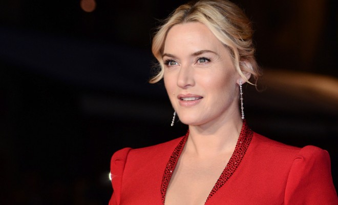 Kate Winslet    "Ανέβασε" στο facebook τις ρυτίδες της στη "μάχη" κατά του bullying