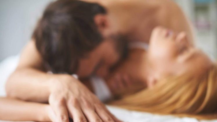 δολάριο που χρονολογείται 1000 ερωτήσεις