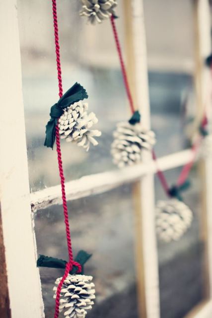 Xmas_decor-pine-1