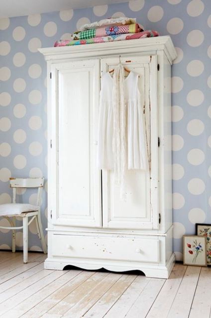 girl_wardrobe-2