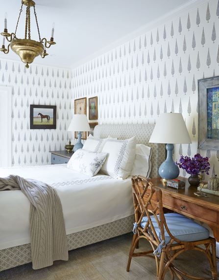 gallery-1440170686-bedroom-1