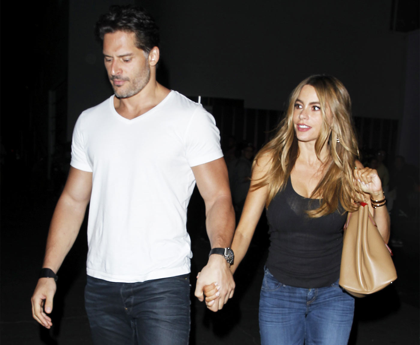 1406993304_sofia-vergara-joe-manganiello-z