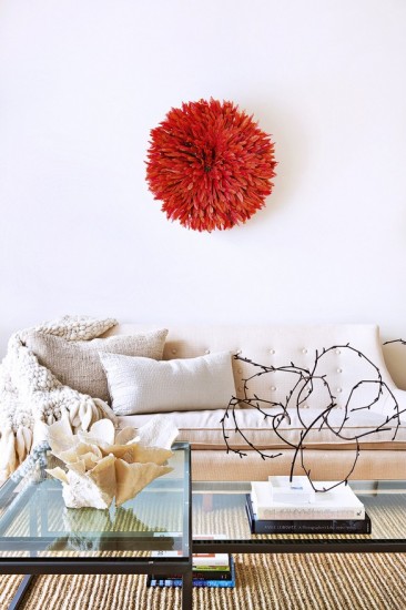 neutral-sofa-layering-1-366x550
