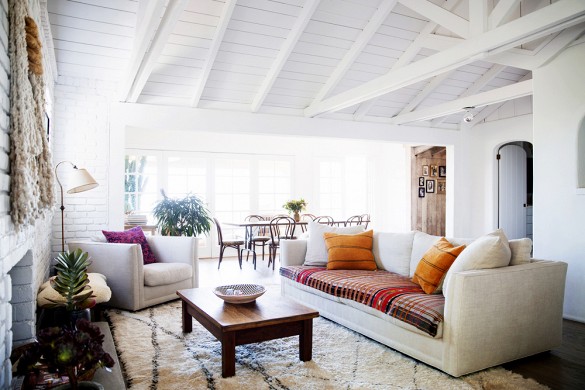 neutral-sofa-textile