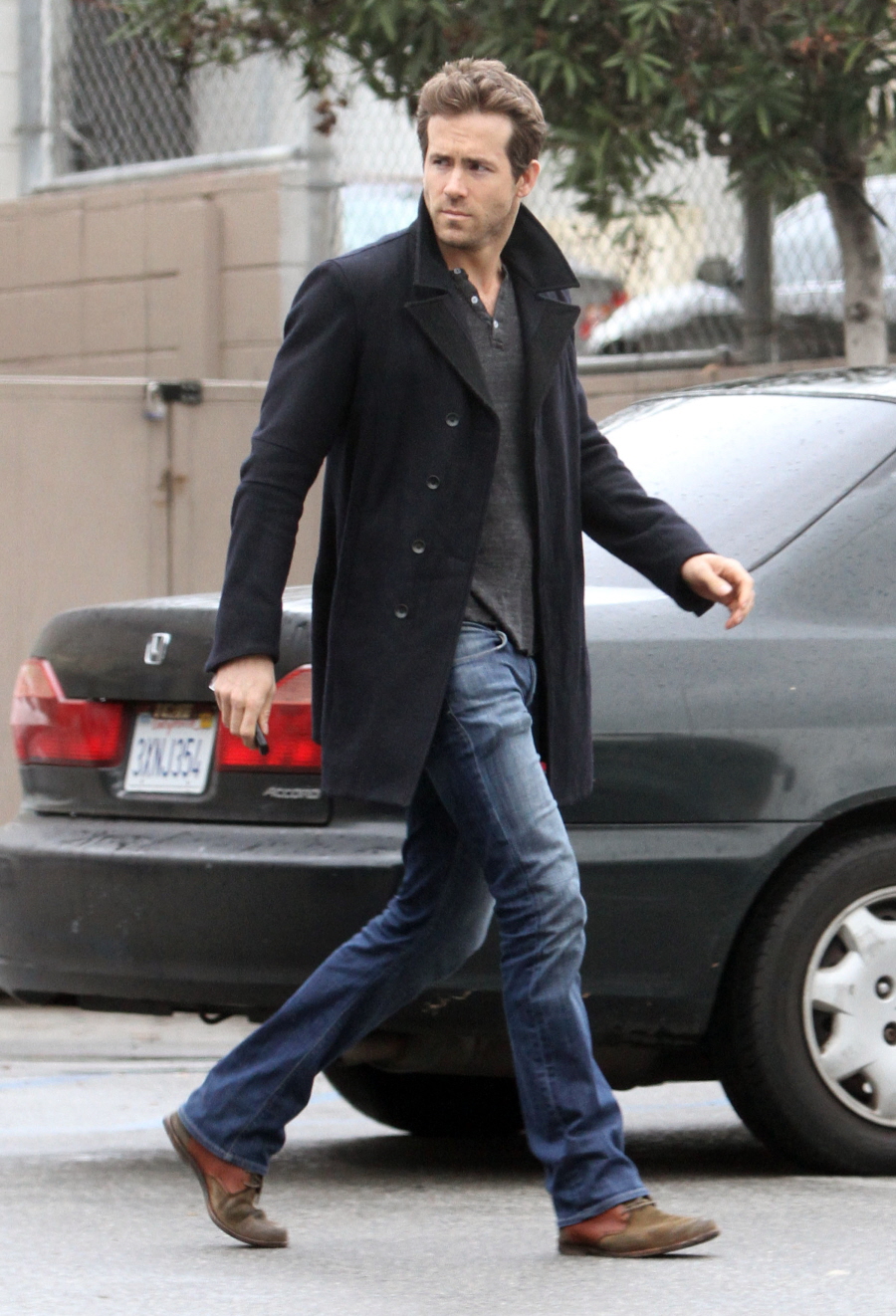 #4392370 EXCLUSIVE... Ryan Reynolds struts his stuff in West Hollywood, CA as he stopped by a gas station on January 19, 2010.  Fame Pictures, Inc - Santa Monica, CA, USA - +1 (310) 395-0500