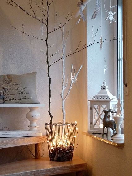 Minimal decor με διακριτικό φωτισμό.