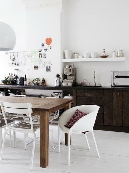 Μη φοβηθείτε το mix & match στιλ στις καρέκλες. Το αποτέλεσμα θα σας δικαιώσει.