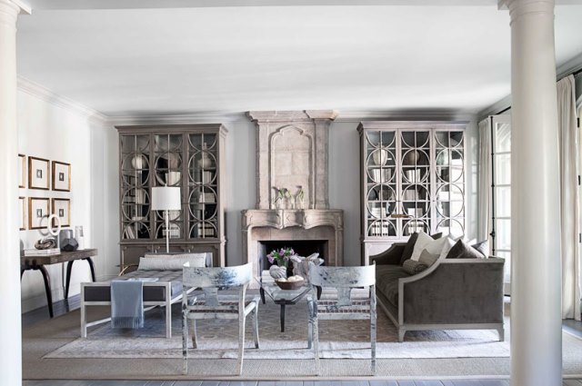 Η μονοχρωμία σε συνδυασμό με το κλασσικό design και decor προσφέρει μοναδική πολυτέλεια στο χώρο.