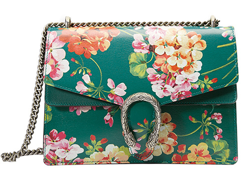 Dionysus Blooms Η δερμάτινη τσάντα του οίκου Gucci με μεταλλικές λεπτομέρειες και floral μοτίβο είναι η κατάλληλη επιλογή για μια ανοιξιάτικη εμφάνιση και όχι μόνο.