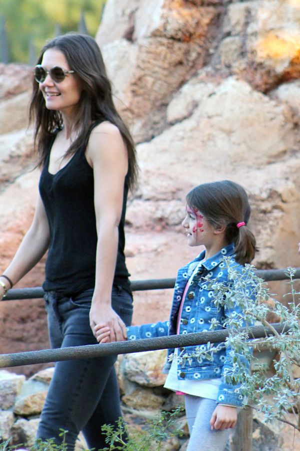 EXCLUSIVE: Katie Holmes and Suri Cruise spend New Years Eve with Zac Posen at Disneyland