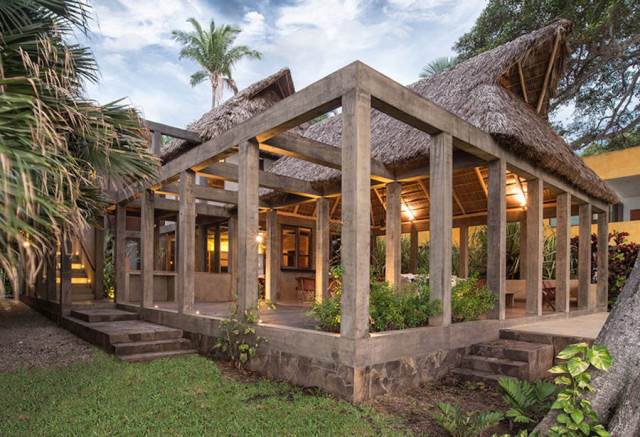 peacefulbeachhomeinmexico-3-900x615