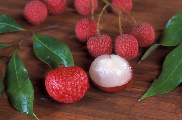 Lychee_Fruit_001-600x395