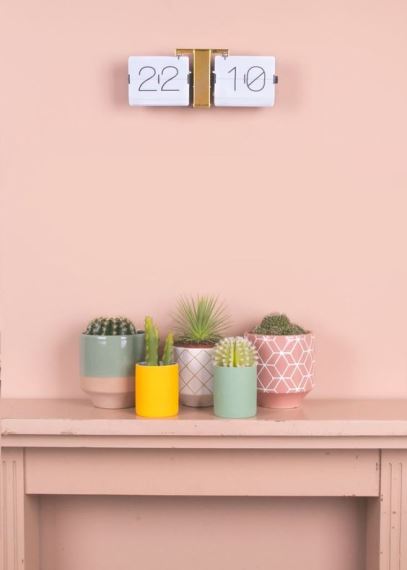 To rose quartz η παστέλ γλυκιά απόχρωση μπορεί να χρησιμοποιηθεί άφοβα σε κάθε χώρο.