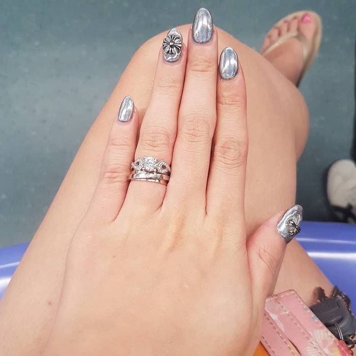 holographic-nails-24