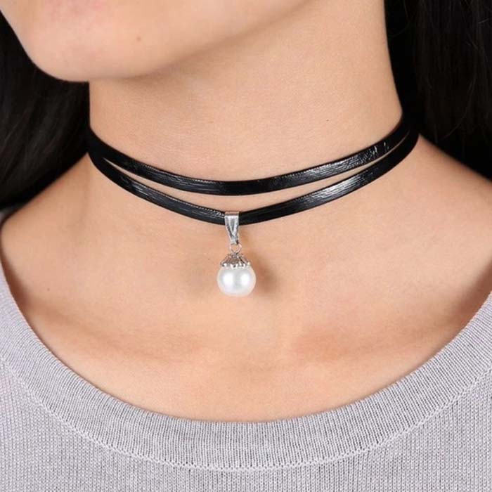 chokers-19