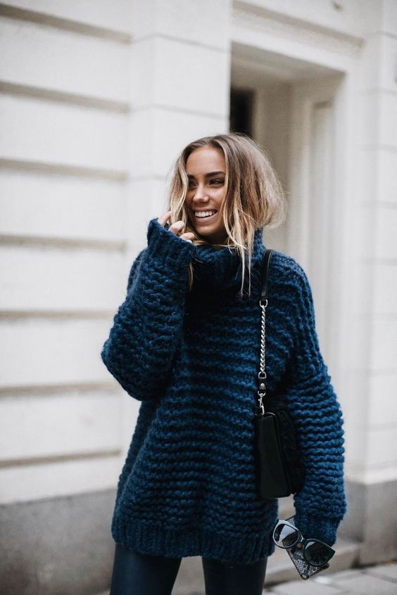 Το oversized. Ό,τι πιο cozy, ζεστό και stylish μπορείτε να επιλέξετε.