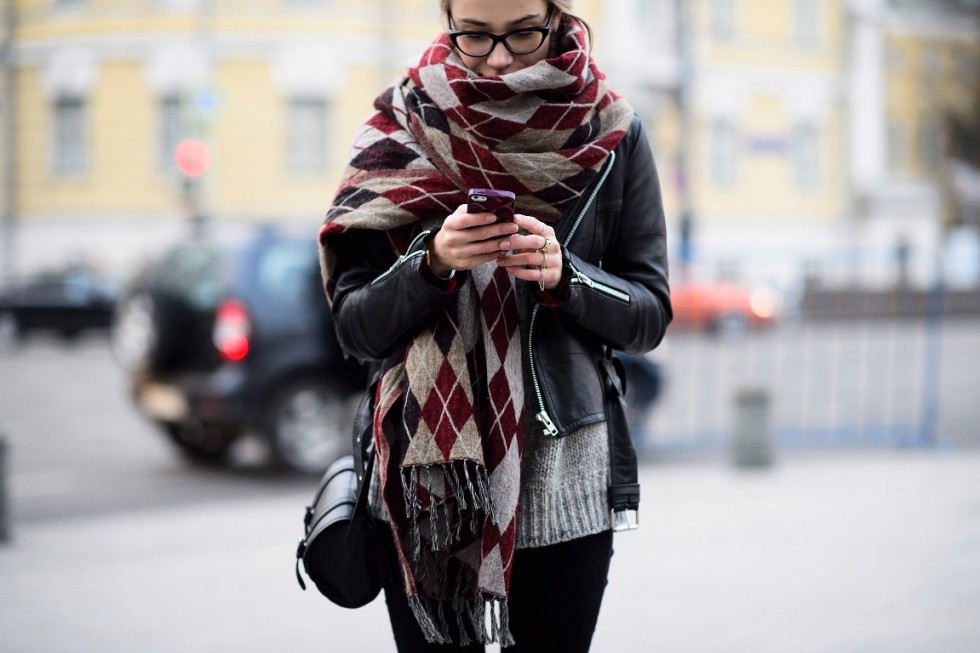 street-style-winter-scarves_01-980x653