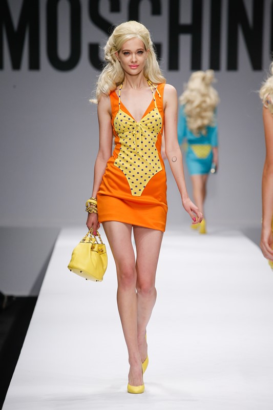 Pixelformula Moschino Womenswear Summer 2015 Ready To Wear Milano