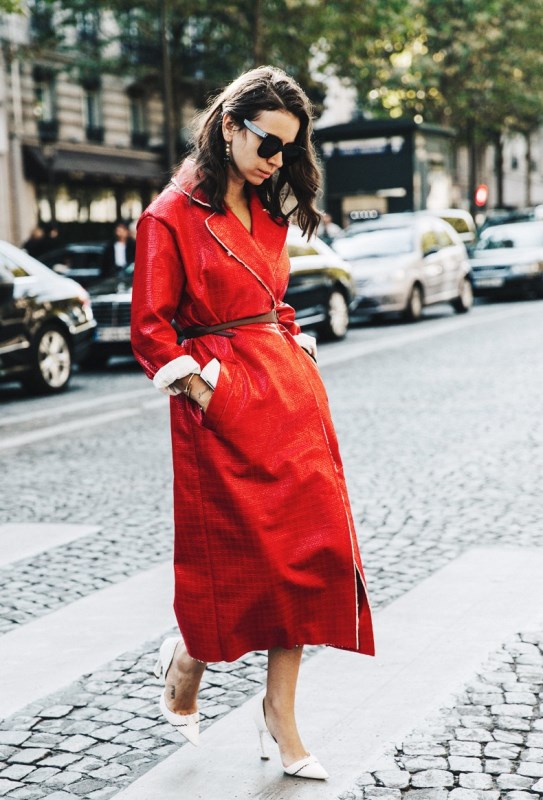 PFW-Paris_Fashion_Week-Spring_Summer_2016-Street_Style-Say_Cheese-Natasha_Goldenberg-Red_Coat-6-790x1185