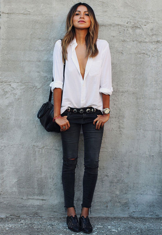 Για μια casual δραστηριότητα του σαββατοκύριακου, φορέστε ένα μαύρο skinny jean, ένα άσπρο πουκάμισο και studded oxford flats.