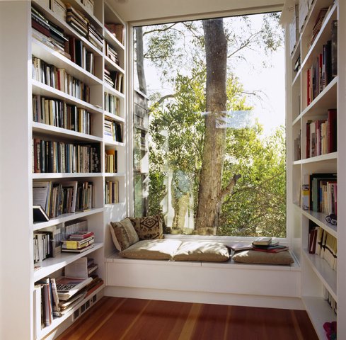 Ένα δωμάτιο αποκλειστικά για διάβασμα! Είναι σαν να έχετε την προσωπική σας βιβλιοθήκη.