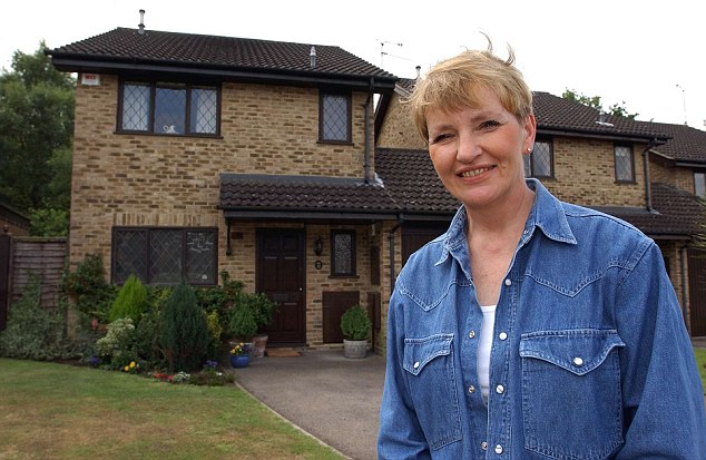 "HARRY POTTER"HOUSE FOR SALE OWNER SANDRA SMITH-12,PICKET POST CLOSE,BRACKNELL