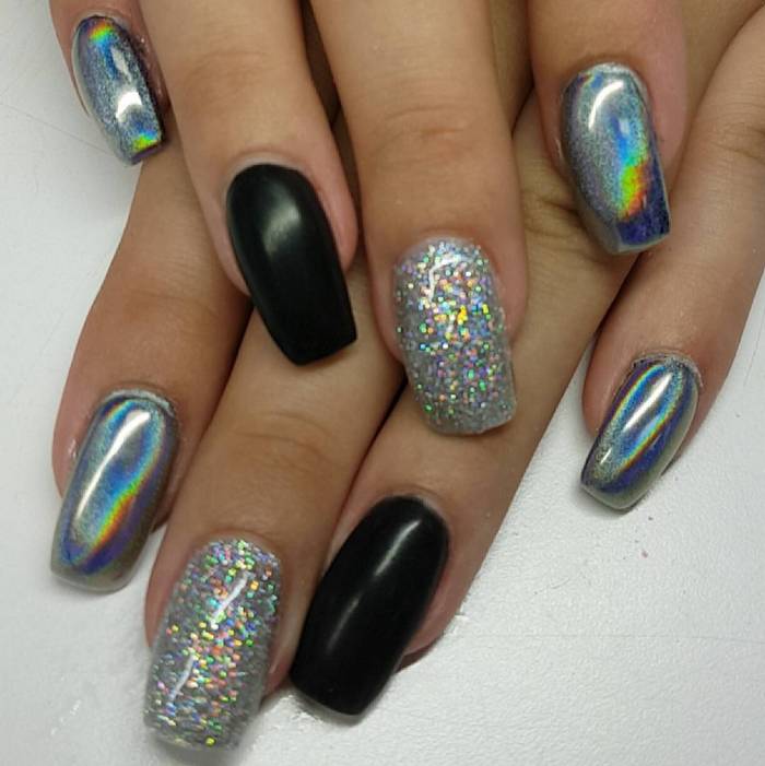holographic-nails-23