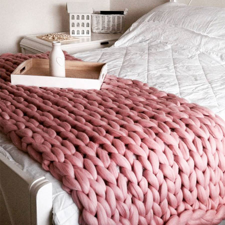 noths-giant-hand-knitted-super-chunky-throw_0